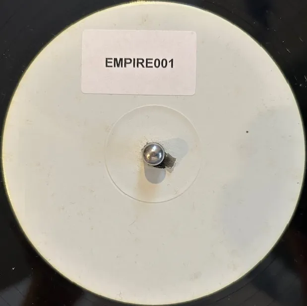 EMPIRE OF THE SUN / WALKING ON A DREAM
