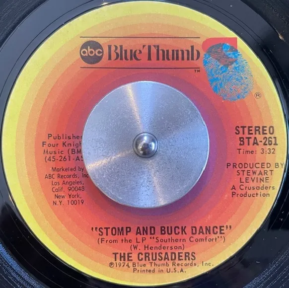 CRUSADERS / STOMP AND BUCK DANCE ／ WHISPERING PINES
