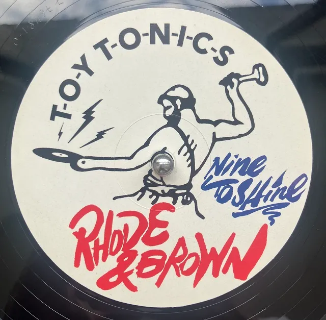 RHODE & BROWN / NINE TO SHINE