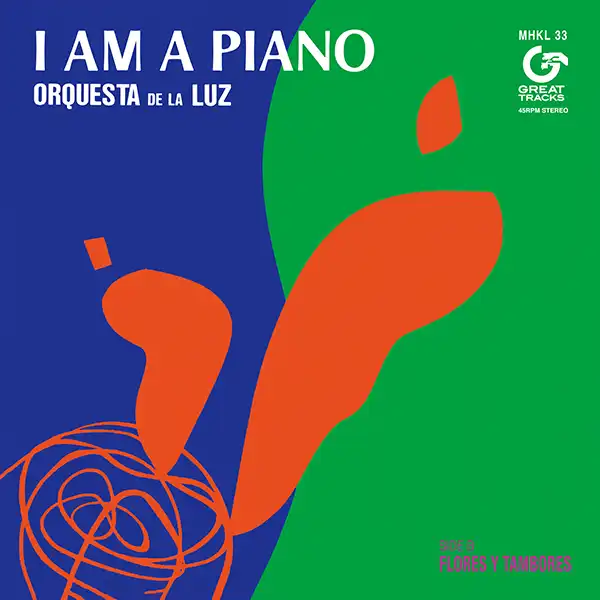 륱ǡ顦륹 (ORQUESTA DE LA LUZ) / I AM A PIANO 