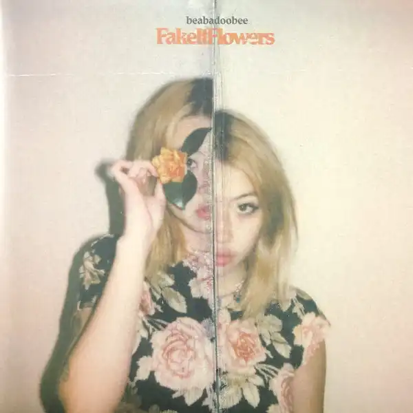 BEABADOOBEE / FAKE IT FLOWERSΥʥ쥳ɥ㥱å ()