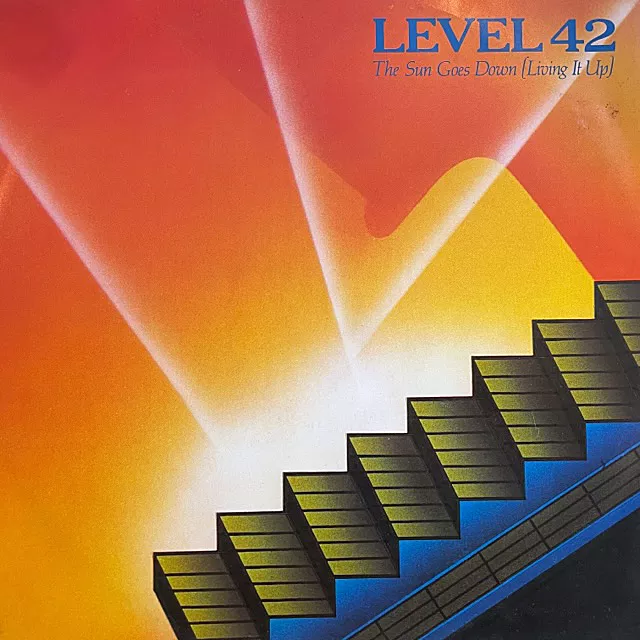 LEVEL 42 / SUN GOES DOWN (LIVING IT UP)