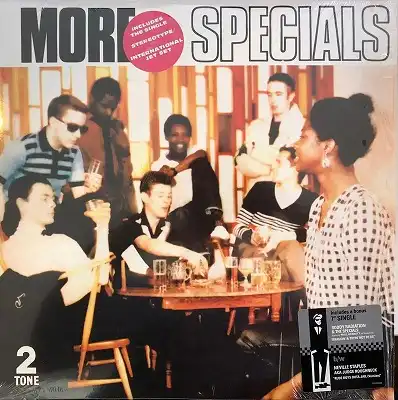 SPECIALS / MORE SPECIALSΥʥ쥳ɥ㥱å ()