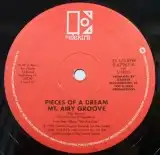PIECES OF A DREAM / MT. AIRY GROOVE