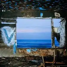 DEERHUNTER / FADING FRONTIER