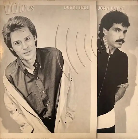 DARYL HALL & JOHN OATES / VOICES