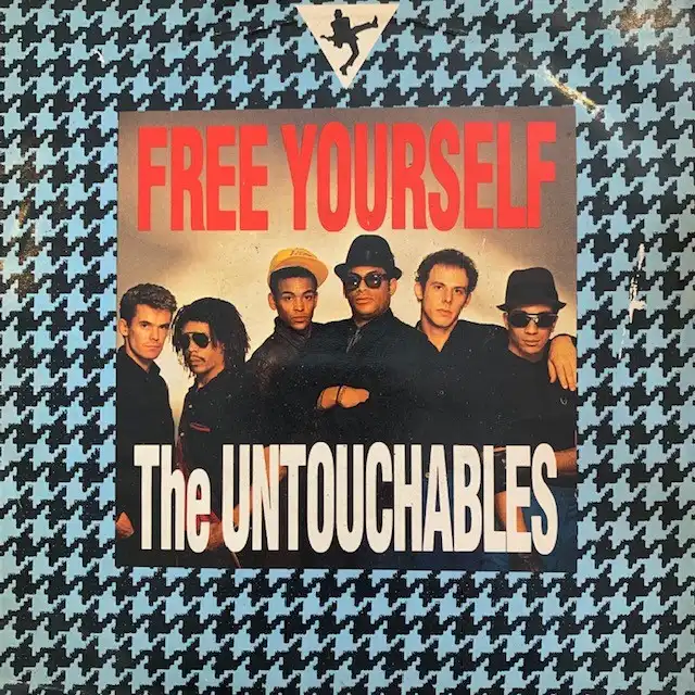 UNTOUCHABLES　/ FREE YOURSELF