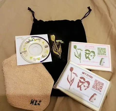 HI; / 『NICE TO SEE YOU』 PHYSICAL PACKのアナログレコードジャケット (準備中)
