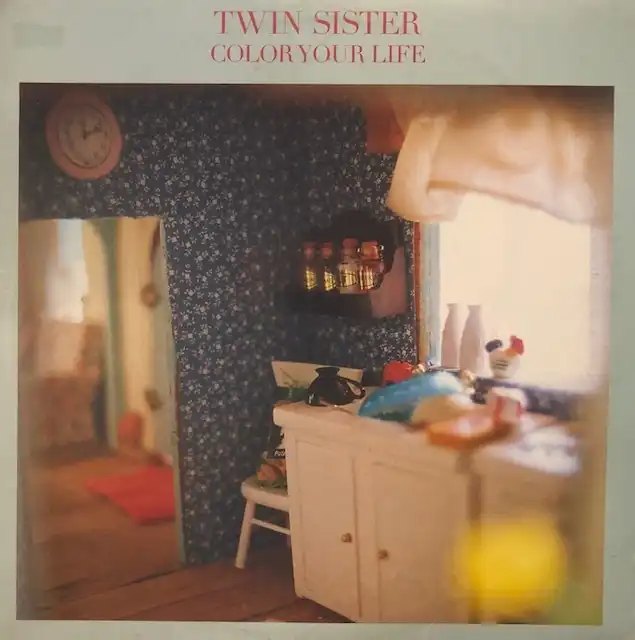 TWIN SISTER / COLOR YOUR LIFE