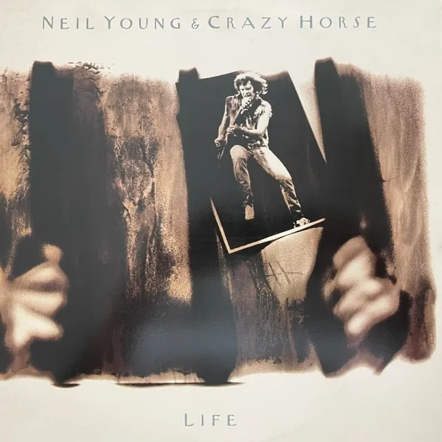 NEIL YOUNG & CRAZY HORSE / LIFE